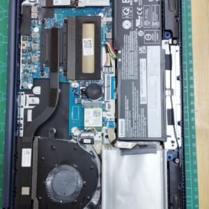 Lenovo IdeaPad 3 | Intel Core i7-1165G7 | 8GB RAM DDR4 | 512 SSD | 14" FHD | Intergrated | Pre-installed Windows 10 Pro